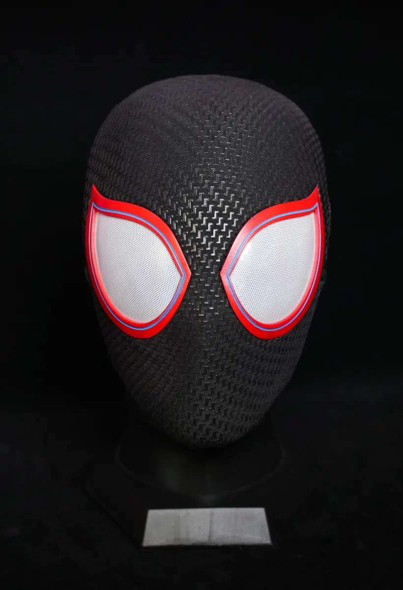 Verse Shell Mask — Cinematic